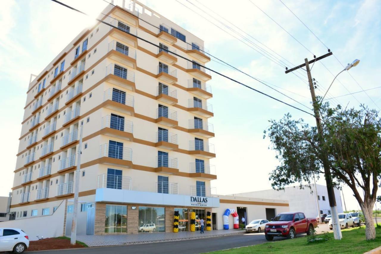Dallas Palace Hotel Rio Paranaiba Bagian luar foto
